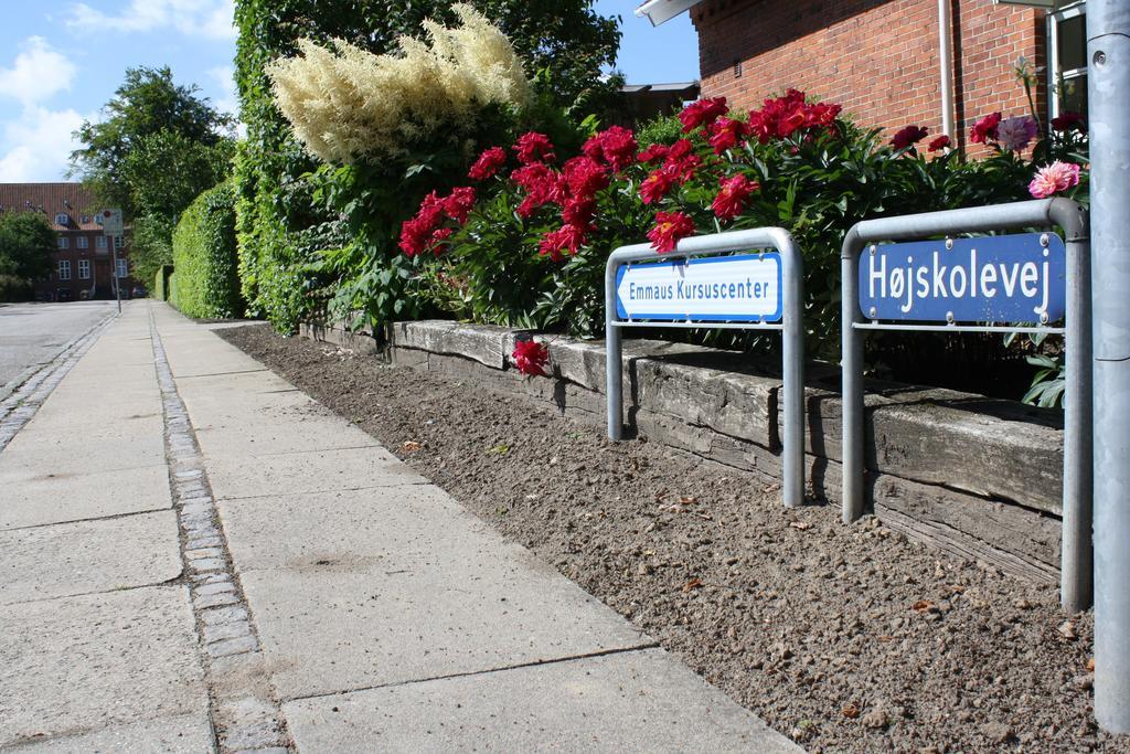 Emmaus Hostel Haslev Exterior photo